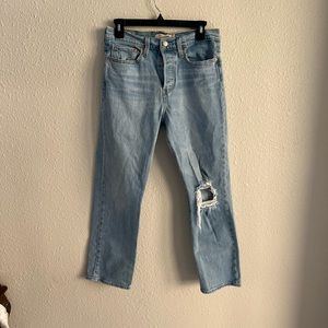 Blue Jeans Wedgie Straight 
Levi’s 
Size: 28